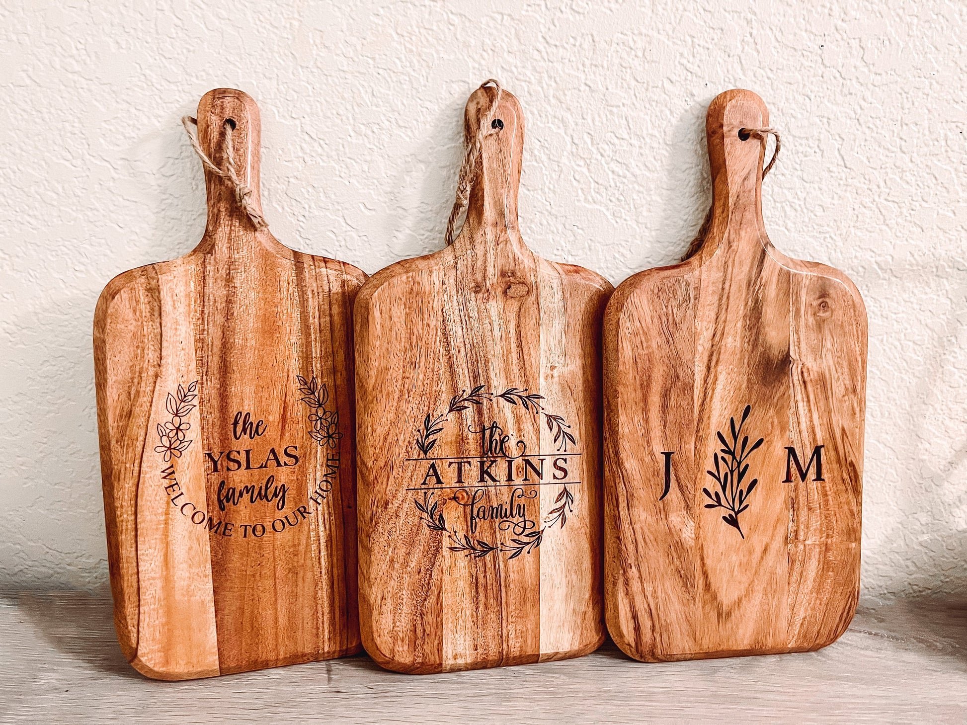 Personalized Family Names Engraved Acacia Cutting Board | Custom Wedding Gift | Laser Engraved Anniversary Gift